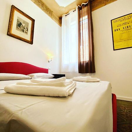 Al Teatro Bed & Breakfast Reggio di Calabria Exterior foto