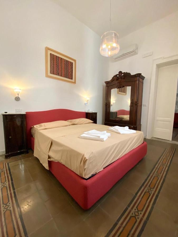 Al Teatro Bed & Breakfast Reggio di Calabria Exterior foto